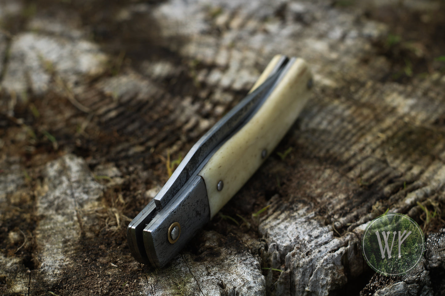 Hand-forged Slipjoint / UK Legal Folding Knife / 80CRV2 Blade with Buffalo Horn & Wrought Iron Handle