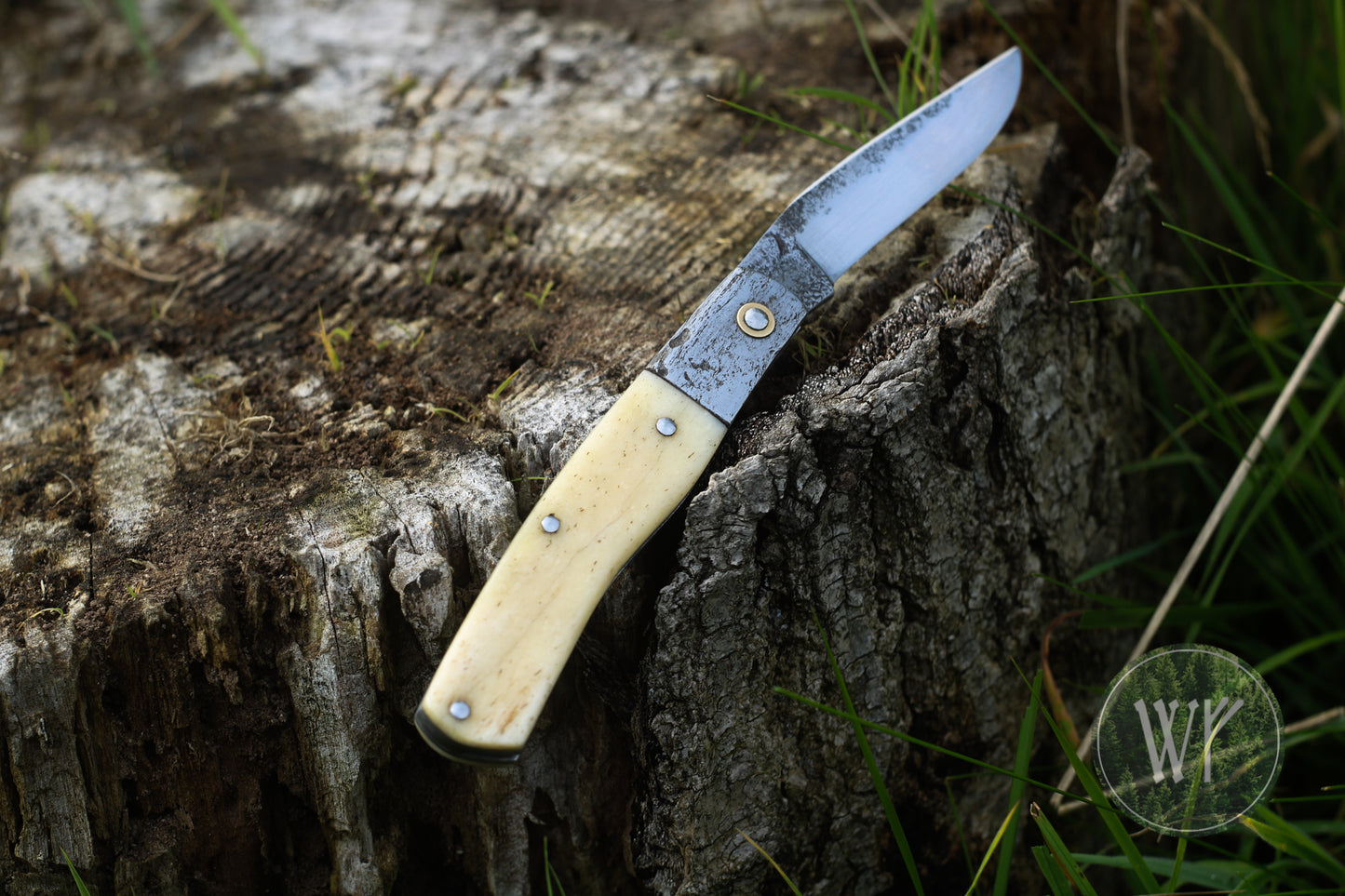 Hand-forged Slipjoint / UK Legal Folding Knife / 80CRV2 Blade with Buffalo Horn & Wrought Iron Handle