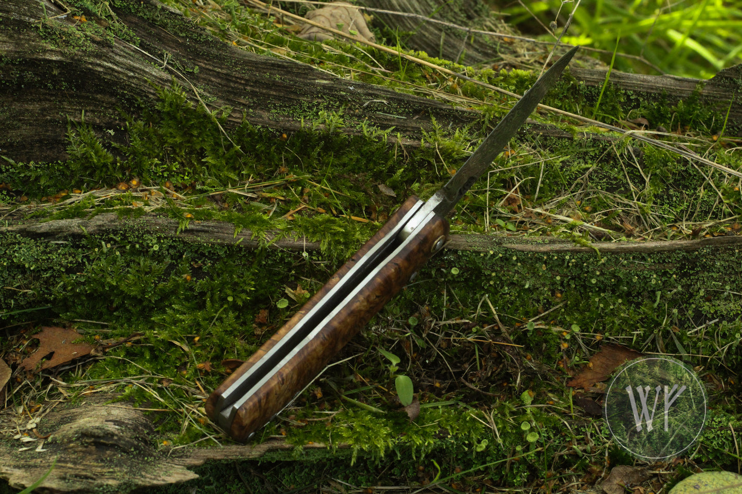[RESERVED FOR GERD] Hand-forged dual-detente folder with Damascus Steel blade, Titanium Liners and Welsh Oak Burl Handle / Non-locking UK Legal Carry