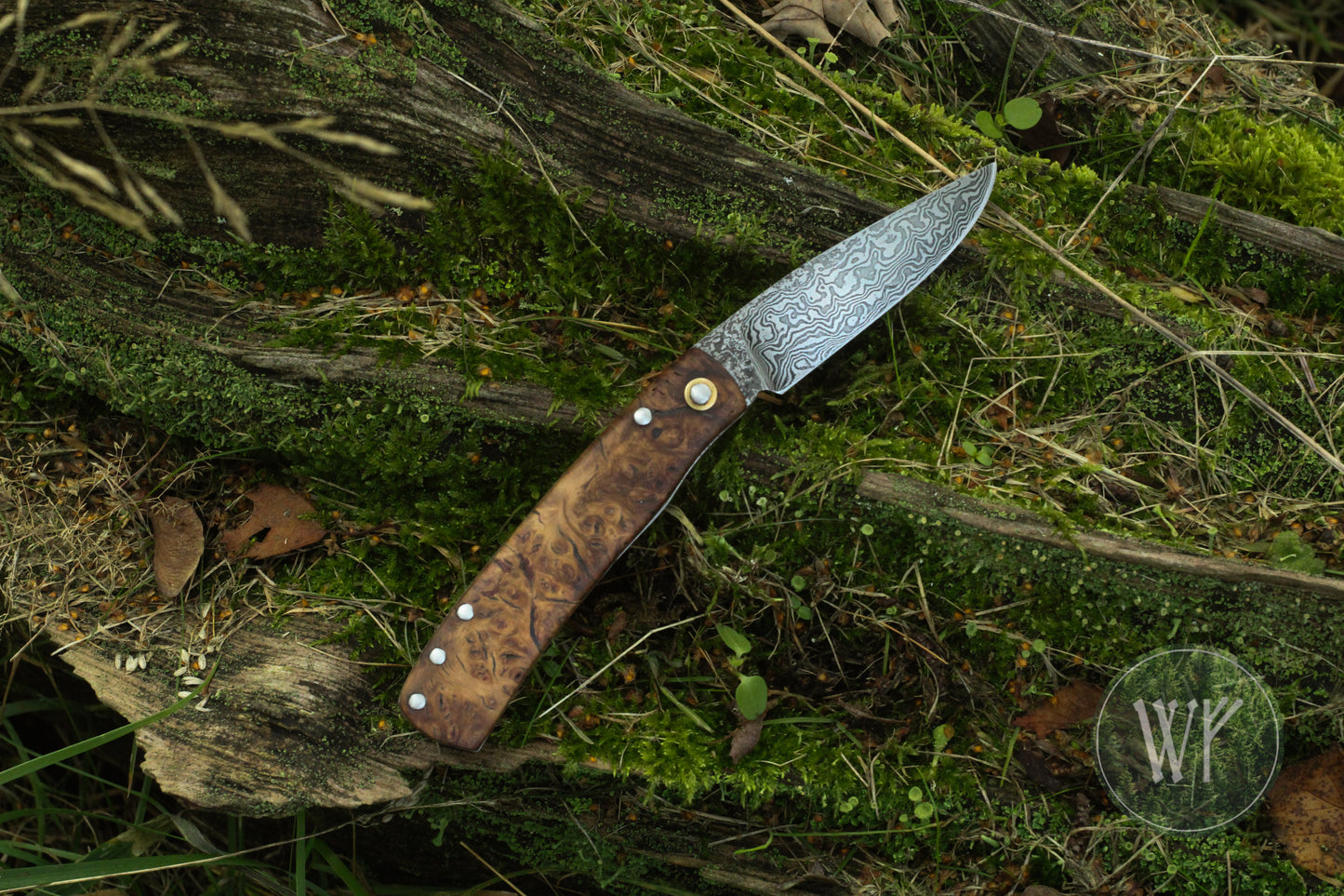 [RESERVED FOR GERD] Hand-forged dual-detente folder with Damascus Steel blade, Titanium Liners and Welsh Oak Burl Handle / Non-locking UK Legal Carry
