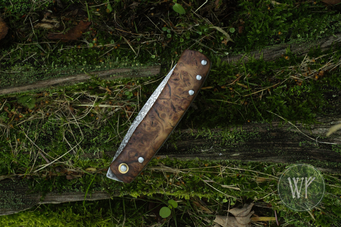 [RESERVED FOR GERD] Hand-forged dual-detente folder with Damascus Steel blade, Titanium Liners and Welsh Oak Burl Handle / Non-locking UK Legal Carry
