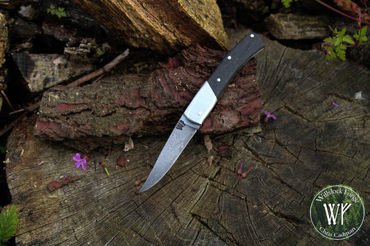 Hand-forged Pattern-welded Slipjoint / Damascus Go-Mai Blade with Ancient Bog Oak scales / UK Legal Carry