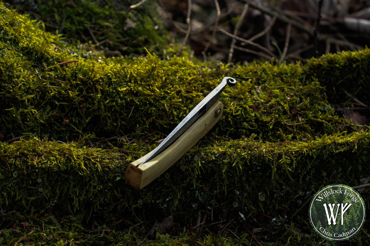 Hand-forged folding knife / Wrought Iron San Mai Viking Friction Folder / Boxwood handle / UK Legal