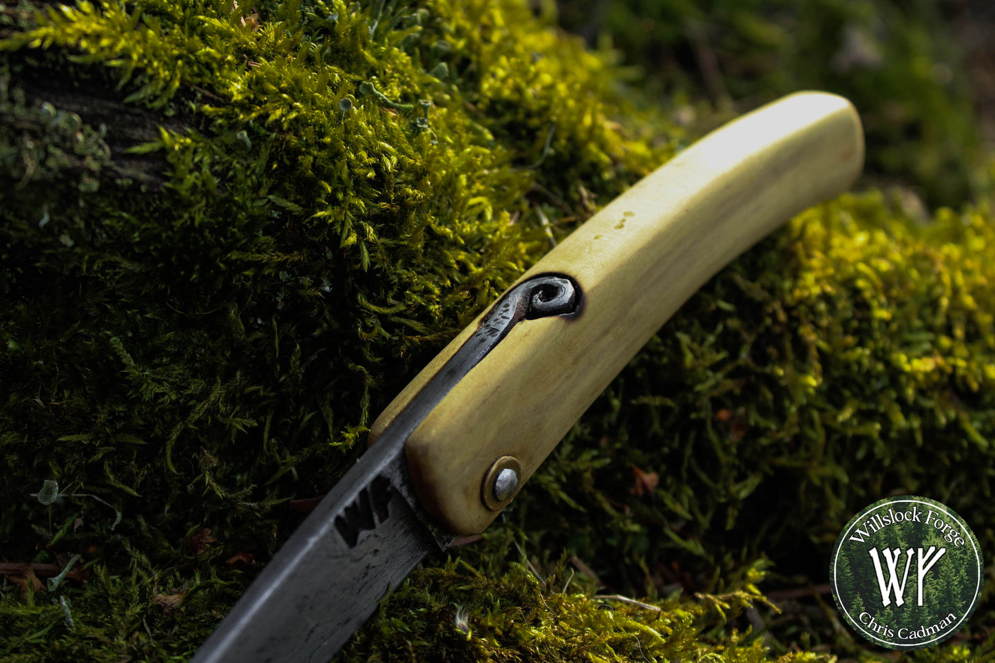 Hand-forged folding knife / Wrought Iron San Mai Viking Friction Folder / Boxwood handle / UK Legal