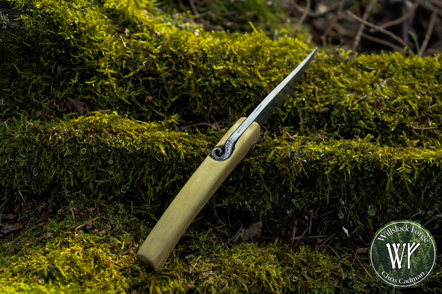 Hand-forged folding knife / Wrought Iron San Mai Viking Friction Folder / Boxwood handle / UK Legal