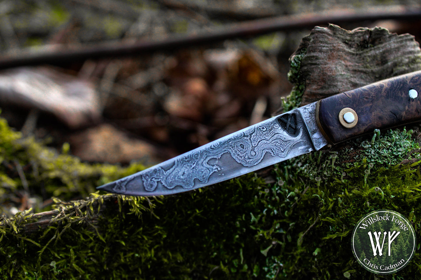 Hand-forged slipjoint folding knife / Raindrop Damascus Go-Mai Blade / Brass Liners & Bolsters / Amboyna Burl Scales