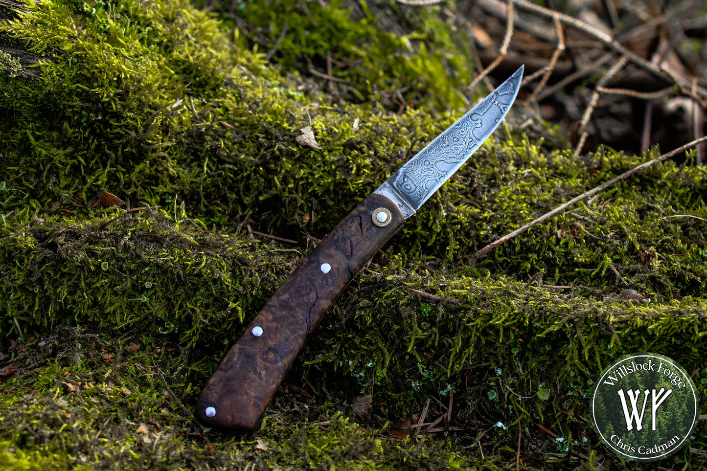 Hand-forged slipjoint folding knife / Raindrop Damascus Go-Mai Blade / Brass Liners & Bolsters / Amboyna Burl Scales