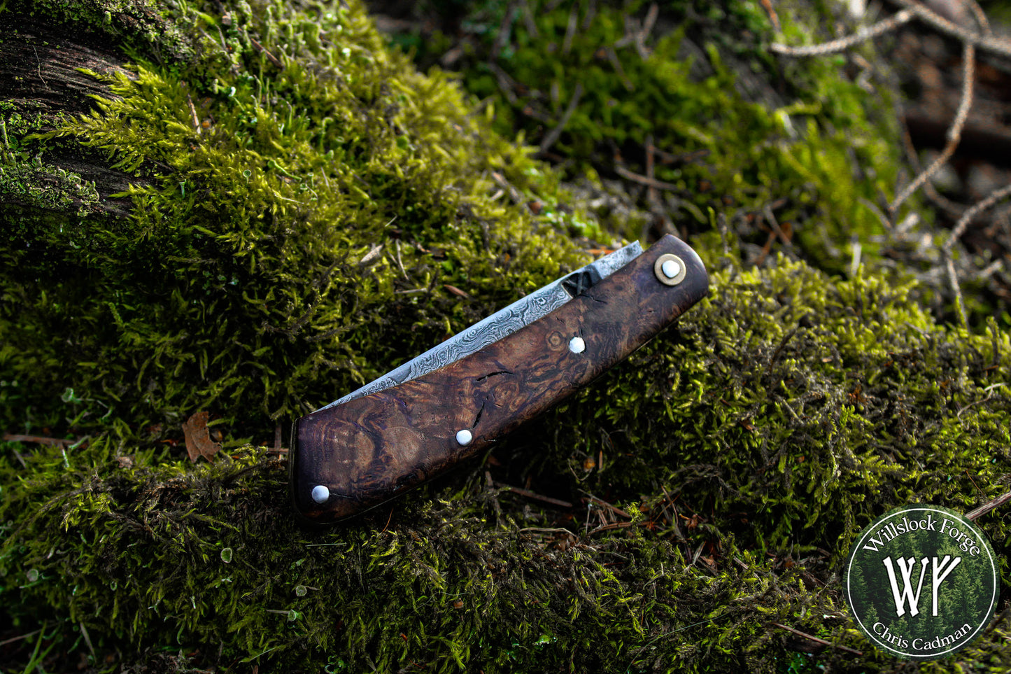 Hand-forged slipjoint folding knife / Raindrop Damascus Go-Mai Blade / Brass Liners & Bolsters / Amboyna Burl Scales