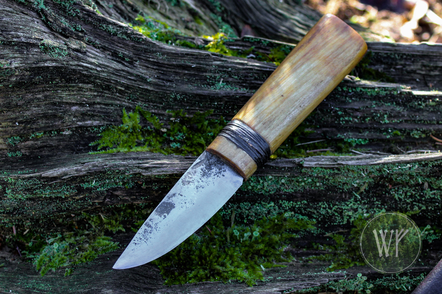 Small hand-forged Yakut Knife with Birch Handle and Leather Sheath