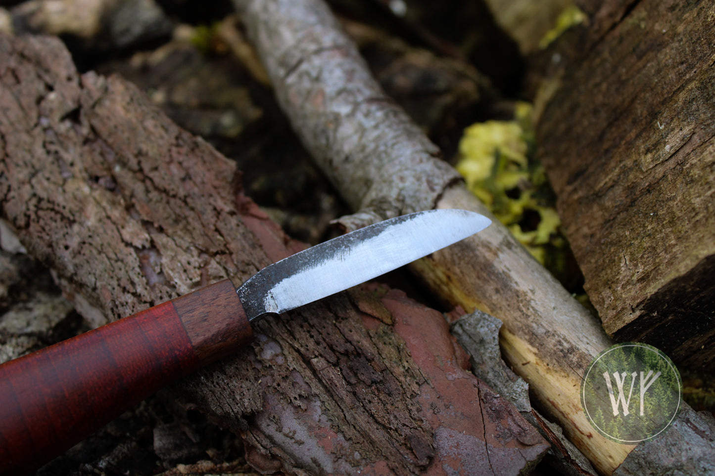 Small hand-forged detail woodcarving knife with Mahogany and Rosewood handle